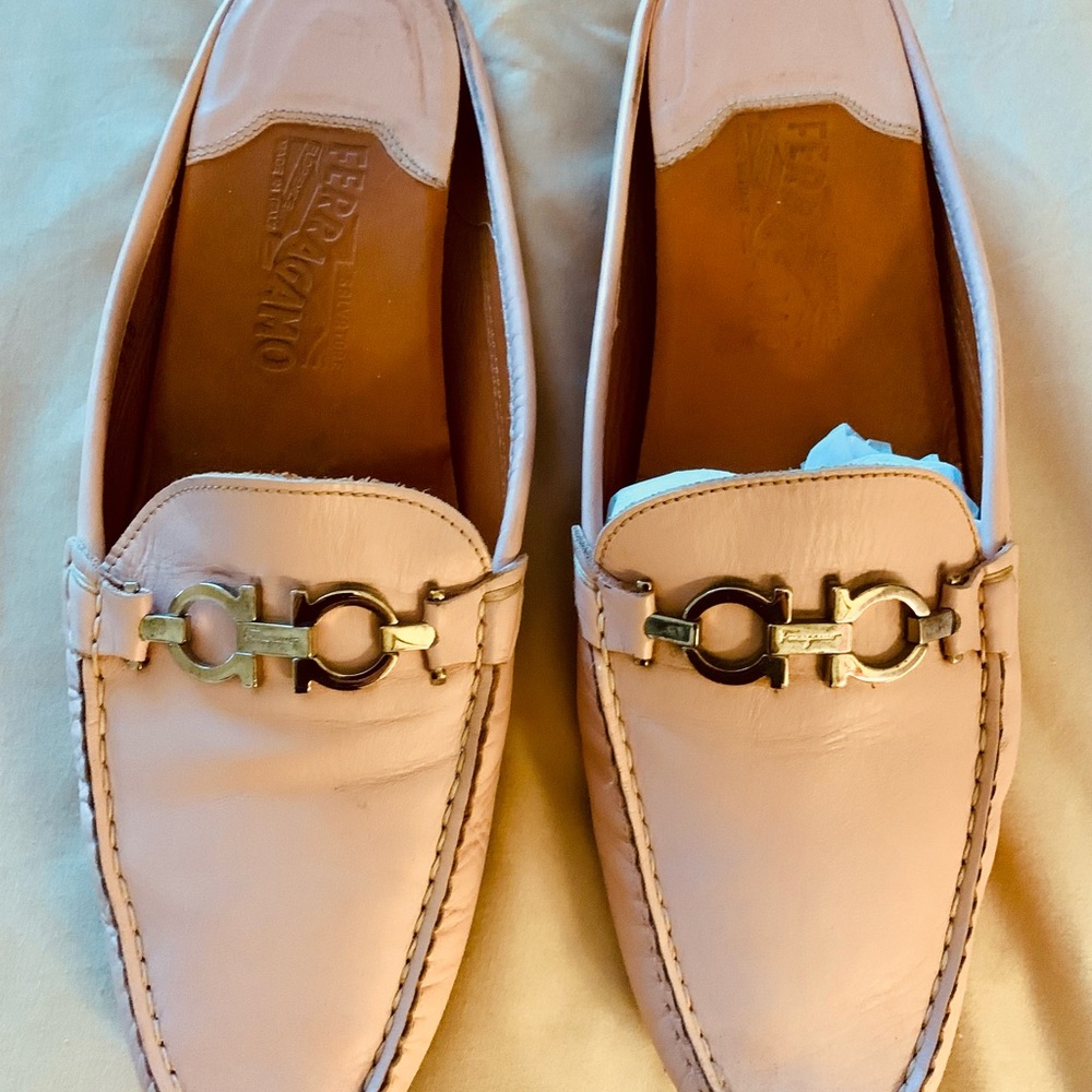 Salvatore Ferragamo Womens Pink Loafers